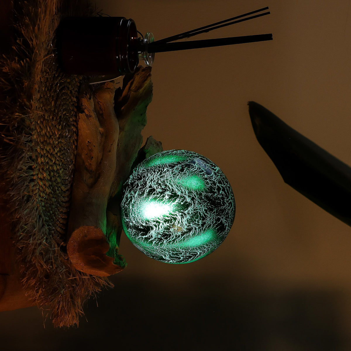 DriftGlow Emerald Crackle Lamp | Green Driftwood Lamp